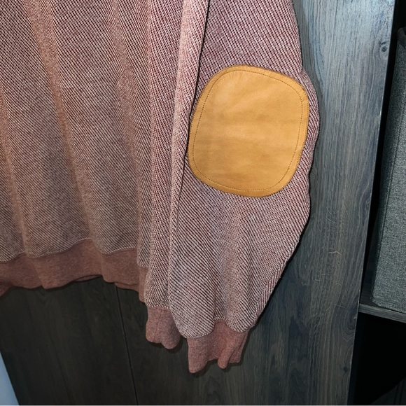 Orvis Men's 1/4 Button Sweater With Leather Elbows Patch - Picture 4 of 6